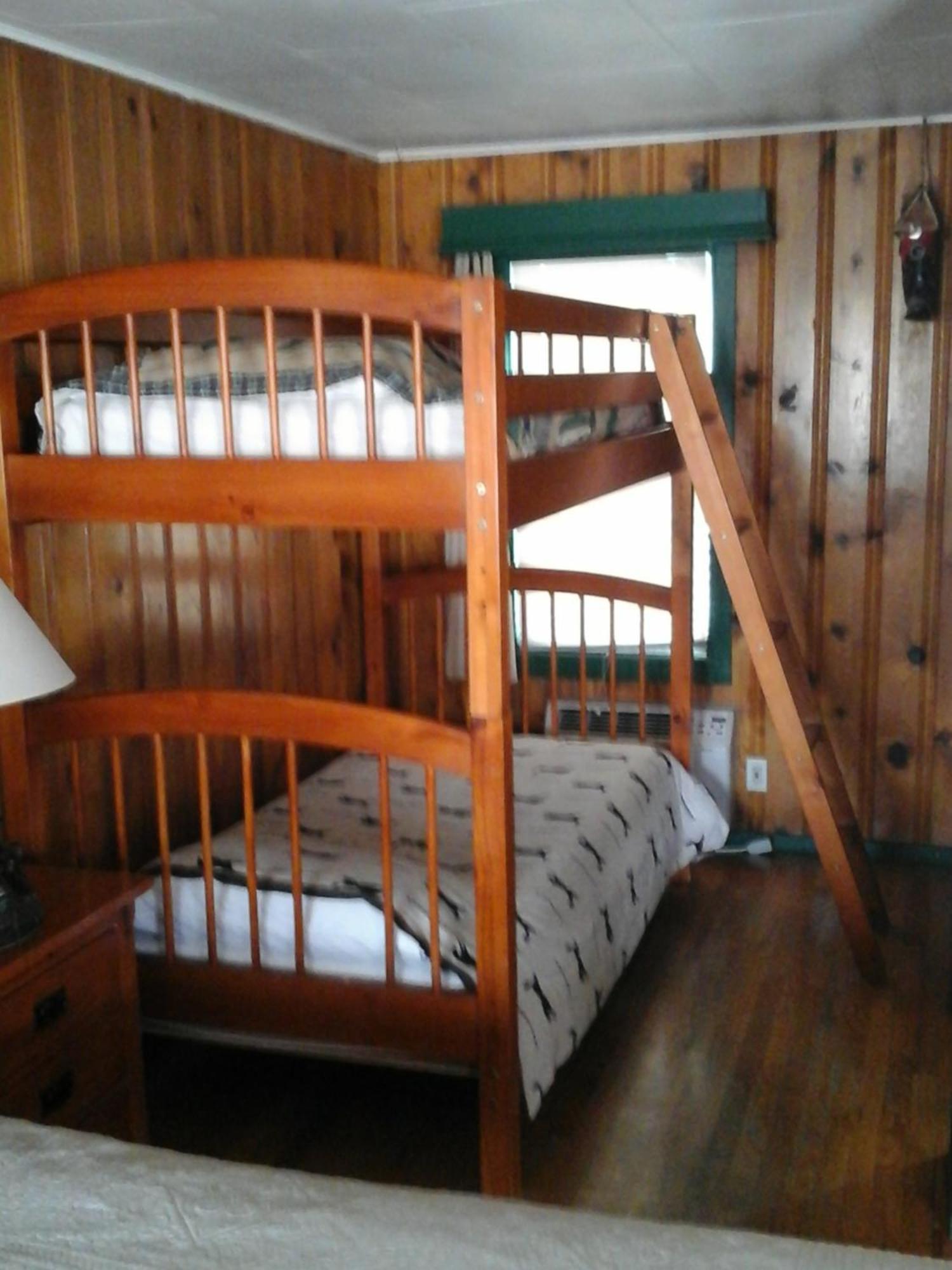 River Bend Motel Llc Spray Extérieur photo